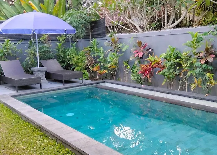 Umah Landuh Private & Pool Сasa de vacaciones *